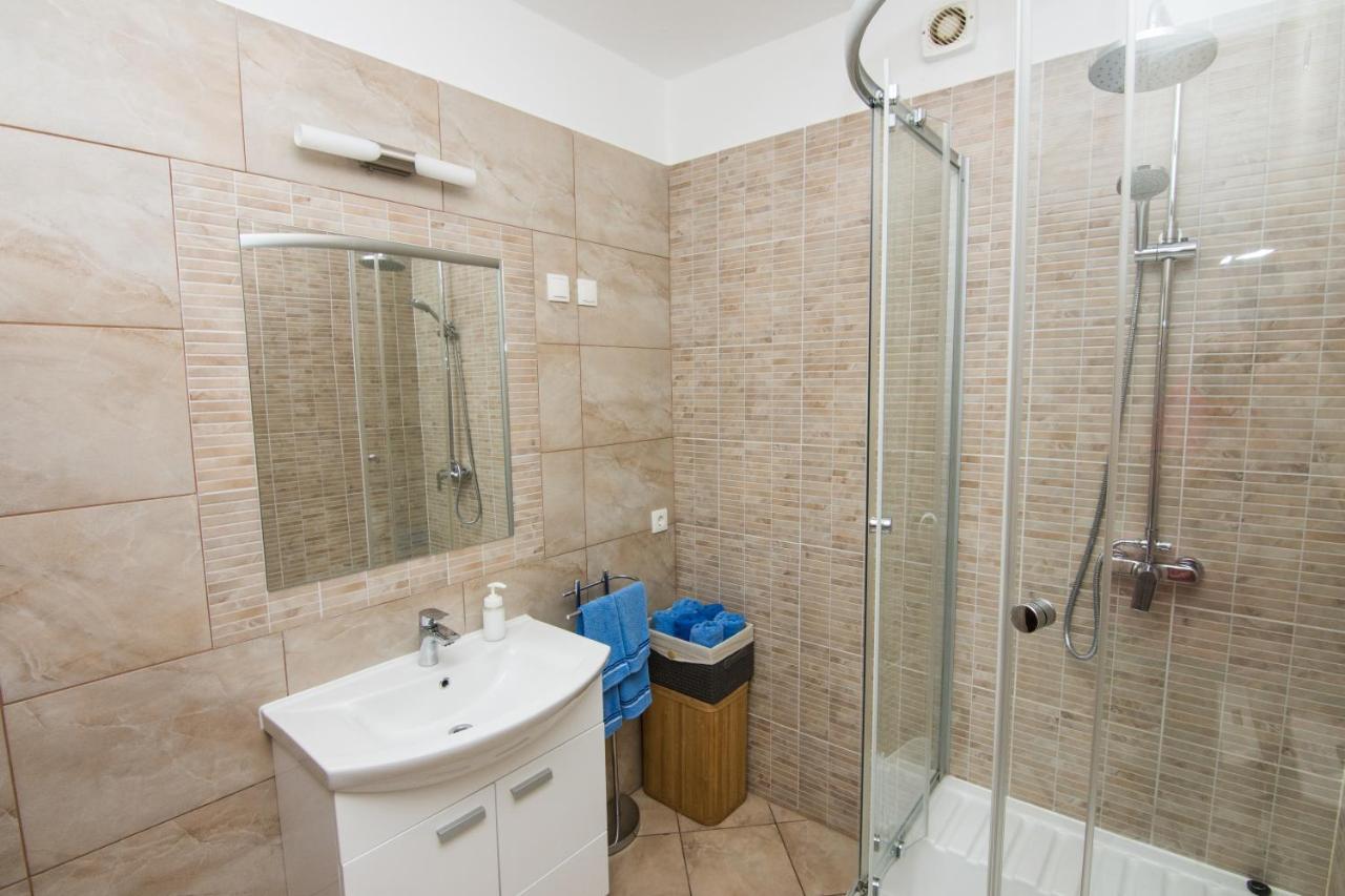 Apartment Karmela Rustic *